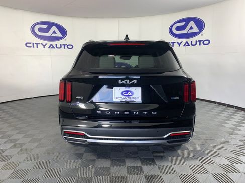 Used 2022 Kia Sorento SX Prestige image 4