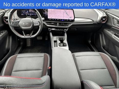 Certified 2024 Chevrolet Equinox EV RS FWD image 17
