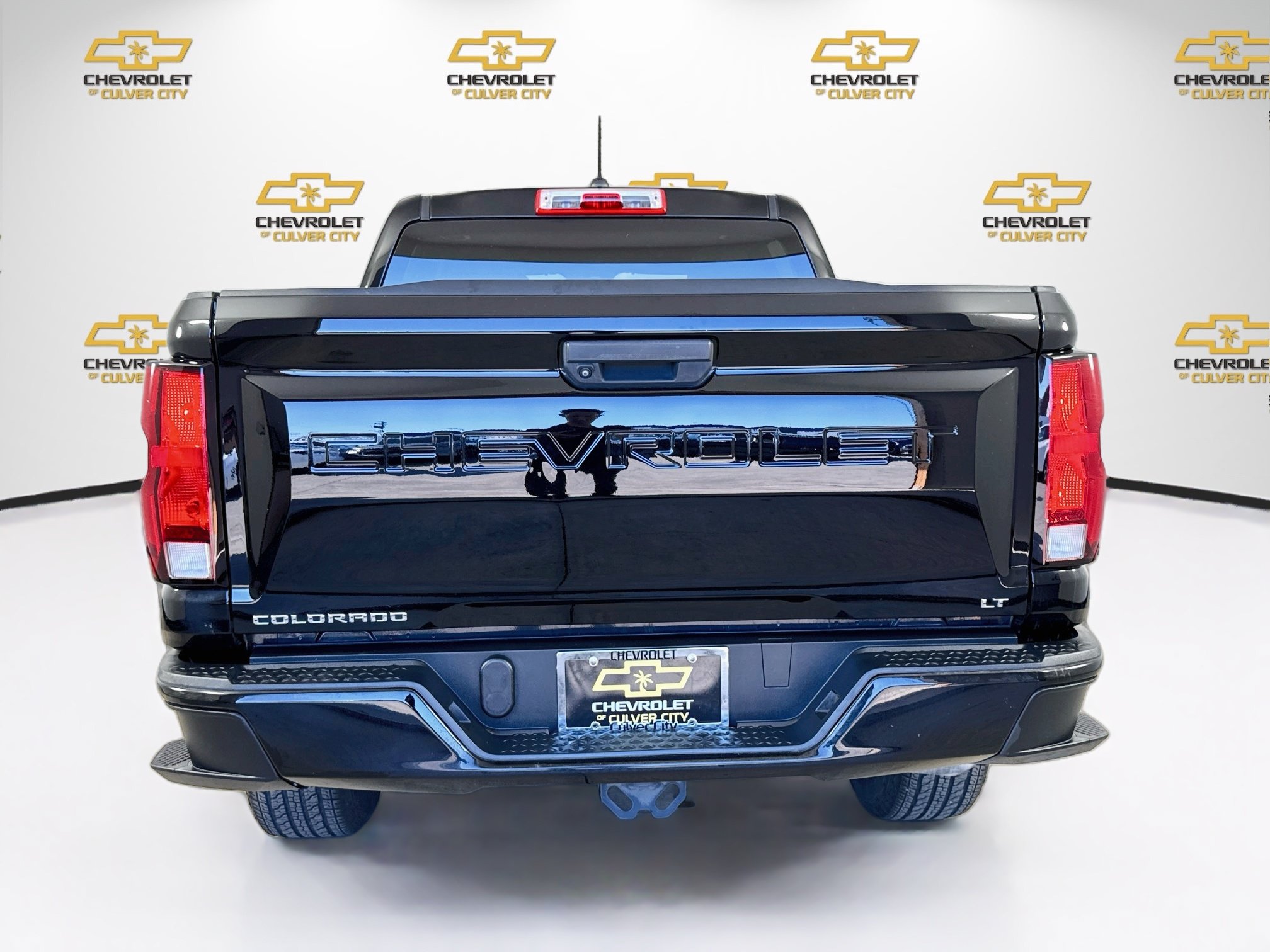 Used 2023 Chevrolet Colorado LT RWD image 7