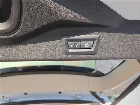 Used 2020 BMW X7 xDrive40i w/ Cold Weather Package image 14