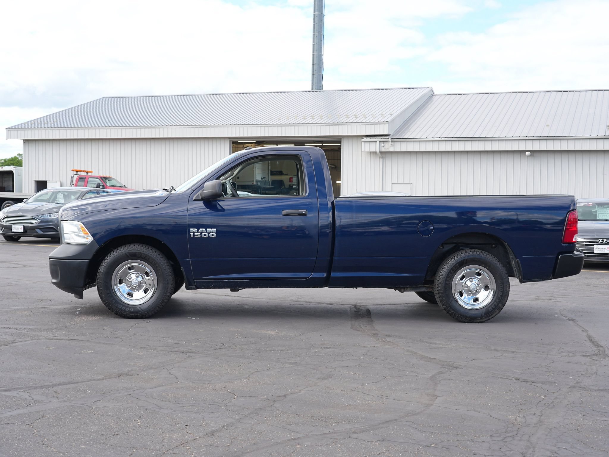 Used 2017 RAM 1500 Tradesman w/ Power & Remote Entry Group RWD image 7