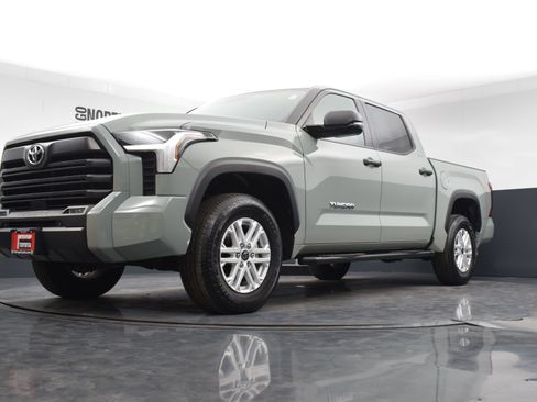 Used 2024 Toyota Tundra SR5 w/ SR5 Convenience Package image 33