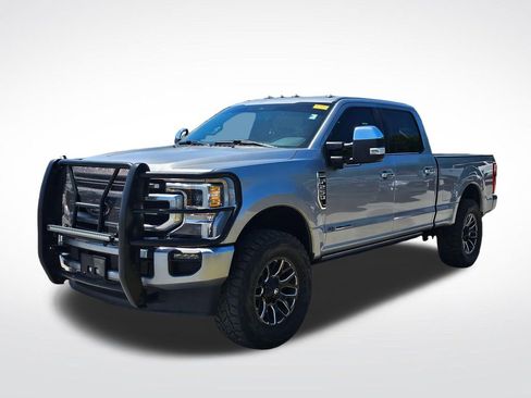 Used 2020 Ford F250 Platinum w/ FX4 Off-Road Package AWD/4WD image 2