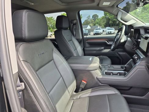 Certified 2025 GMC Sierra 2500 Denali w/ Technology Package AWD/4WD image 31