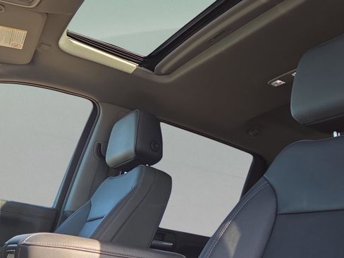 Used 2022 Chevrolet Silverado 2500 LTZ w/ LTZ Plus Package image 24