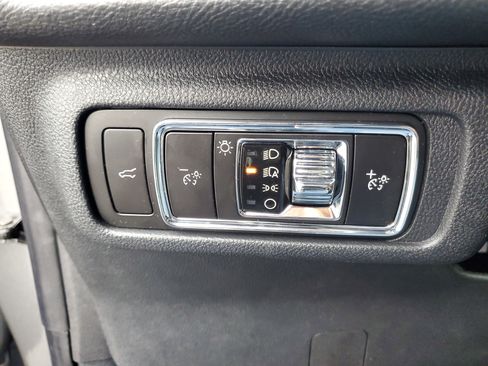 New 2026 Lincoln Corsair Premiere image 14