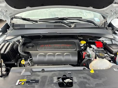 Used 2022 Jeep Compass Altitude w/ Sun and Sound Group image 23