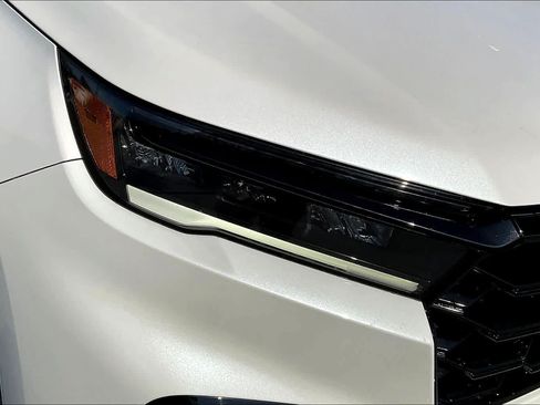 Used 2025 Honda Pilot TrailSport image 28