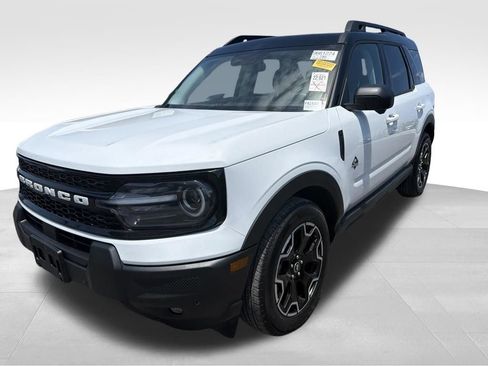 Used 2025 Ford Bronco Sport Outer Banks w/ Outer Banks Tech Package+ AWD/4WD image 11