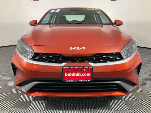 Used 2023 Kia Forte LXS image 2