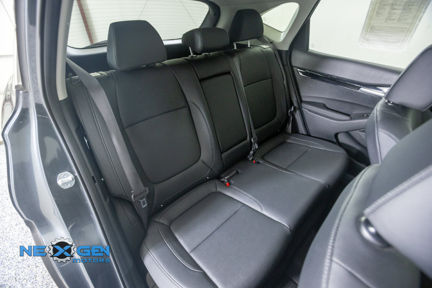 Used 2024 Kia Seltos EX AWD/4WD image 36