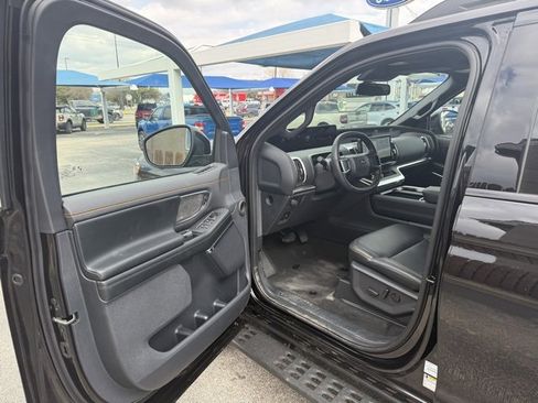 New 2026 Ford Expedition Tremor image 17