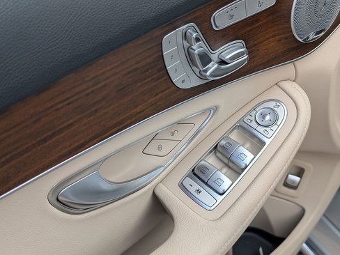 Certified 2021 Mercedes-Benz C 300 4MATIC Sedan image 23