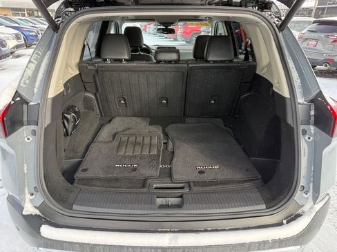 Certified 2021 Nissan Rogue Platinum image 7