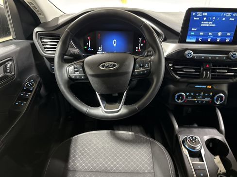 Used 2024 Ford Escape Active AWD/4WD image 11