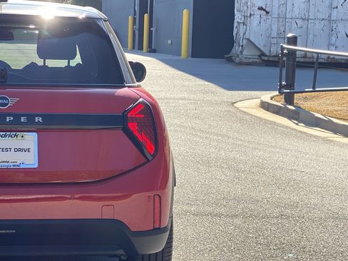 New 2026 MINI Cooper 4-Door Hardtop FWD image 45