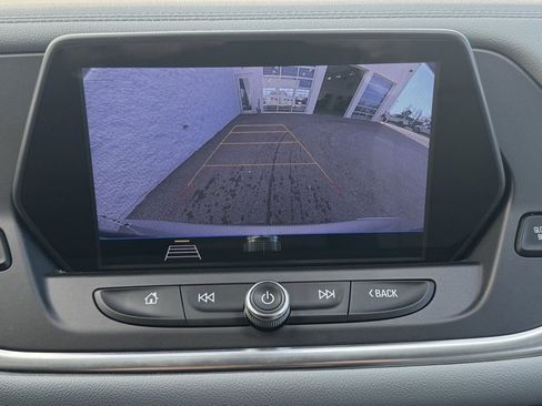 Used 2019 Chevrolet Blazer LT image 21