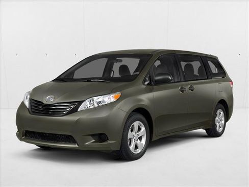Used 2014 Toyota Sienna XLE FWD image 1