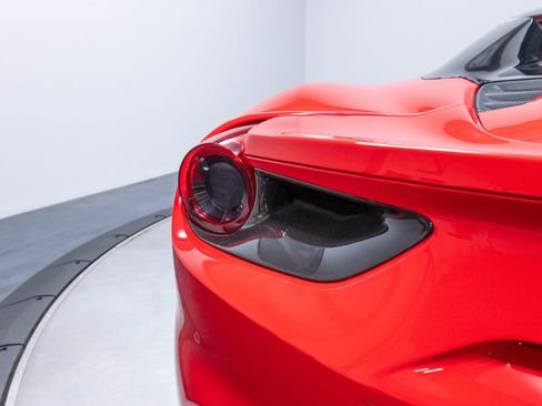 Used 2018 Ferrari 488 Spider RWD image 60