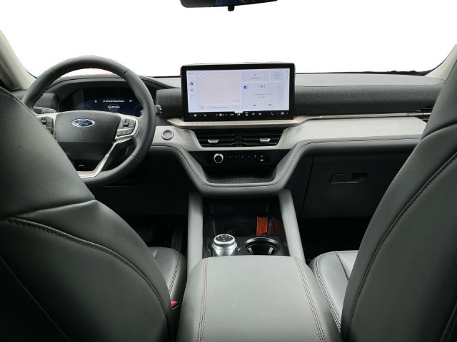 Certified 2026 Ford Explorer Active w/ Active Comfort Package AWD/4WD image 12
