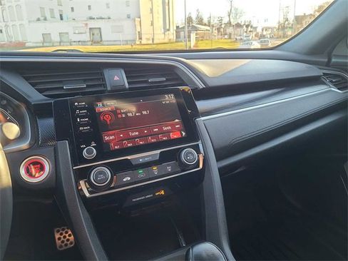 Used 2019 Honda Civic Sport image 28