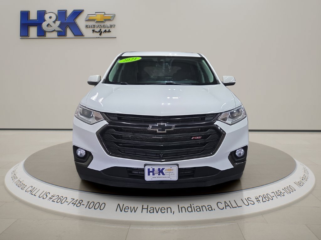 Used 2021 Chevrolet Traverse RS w/ LPO, Floor Liner Package AWD/4WD image 2
