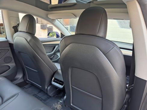 Used 2021 Tesla Model 3 Long Range AWD/4WD image 36