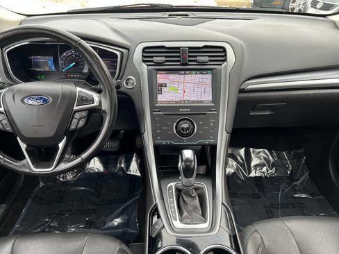 Used 2013 Ford Fusion Titanium w/ Titanium Driver Assist Pkg image 31