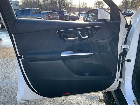 Used 2026 Mercedes-Benz GLC 300 4MATIC image 18