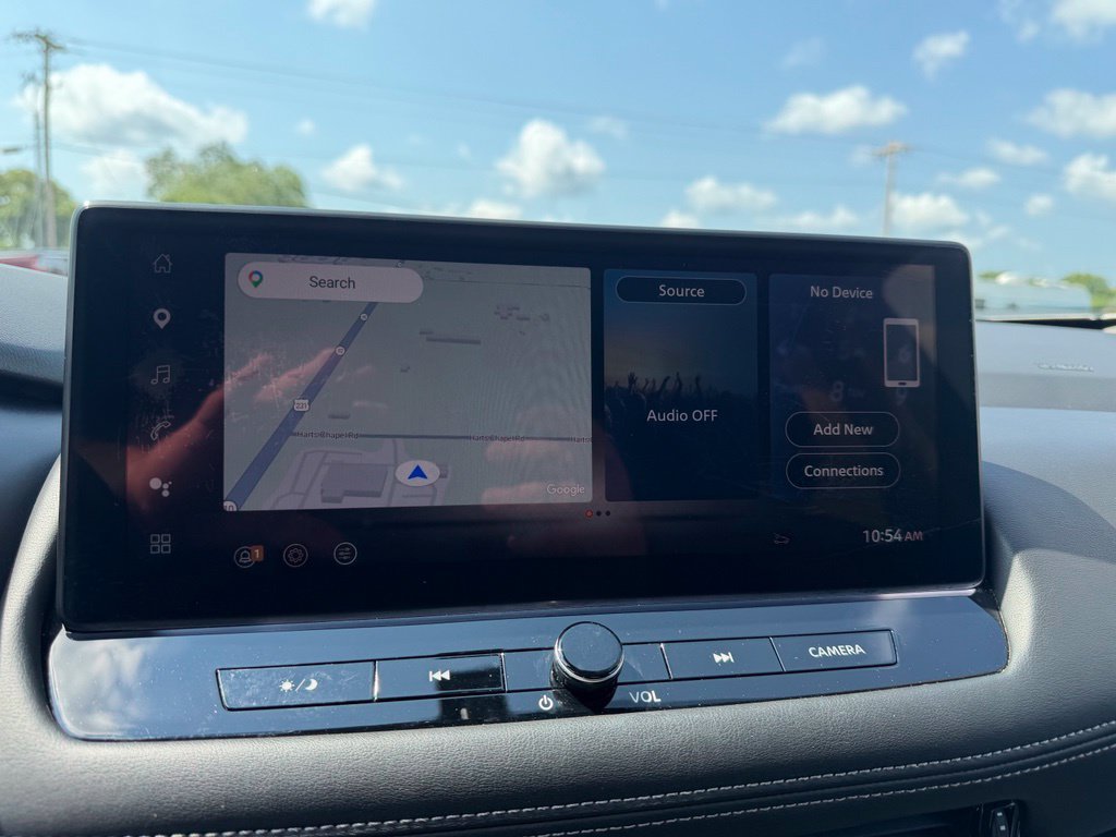 Used 2025 Nissan Rogue SL FWD image 4