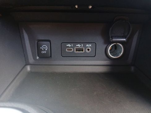 Used 2024 Nissan Sentra SV w/ SV Premium Package FWD image 6