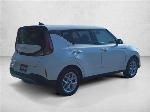 Used 2024 Kia Soul LX w/ Option Group 015 image 5