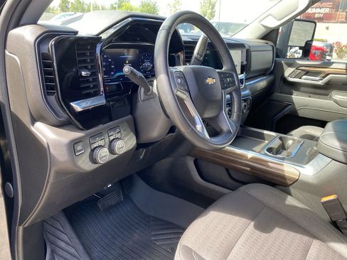 Used 2024 Chevrolet Silverado 2500 LT w/ All Star Edition AWD/4WD image 10