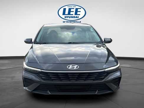 Certified 2024 Hyundai Elantra SEL image 2