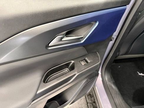 New 2026 Chevrolet Equinox EV LT image 19