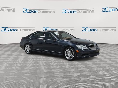 Used 2013 Mercedes-Benz S 550 4MATIC image 2