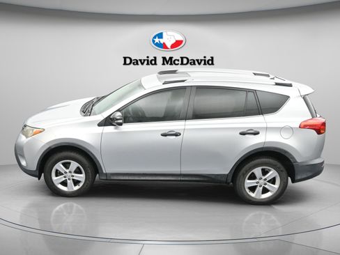 Used 2013 Toyota RAV4 XLE FWD image 38