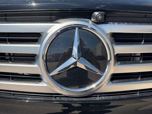 Used 2026 Mercedes-Benz GLB 250 4MATIC image 23