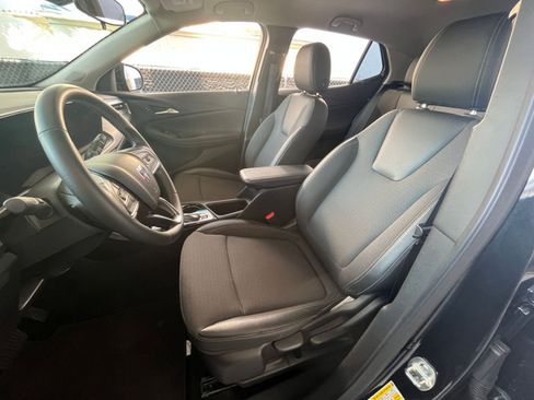 Used 2025 Buick Encore GX Preferred image 27