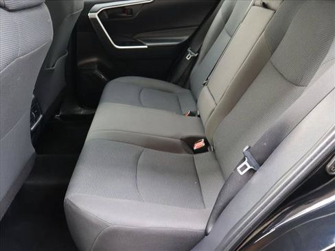 Used 2022 Toyota RAV4 LE AWD/4WD image 20