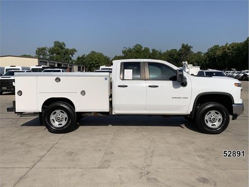 Used 2024 Chevrolet Silverado 2500 W/T w/ WT Convenience Package AWD/4WD image 5