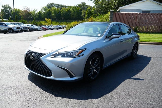 Used 2022 Lexus ES 350 w/ Premium Package FWD image 3