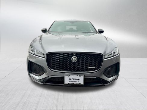 Used 2025 Jaguar F-PACE R-Dynamic S image 2