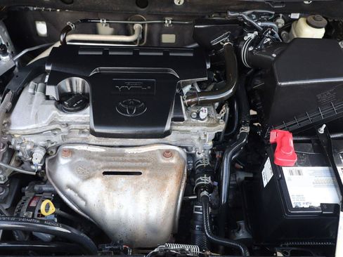 Used 2015 Toyota RAV4 LE FWD image 14