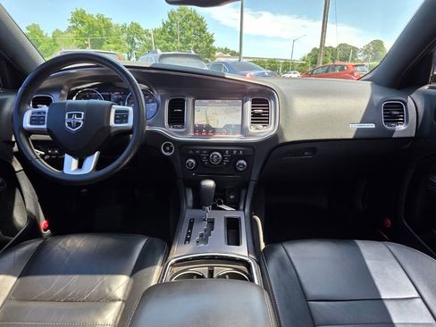 Used 2014 Dodge Charger R/T RWD image 17