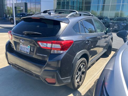 Used 2019 Subaru Crosstrek 2.0i Premium w/ Eyesight System AWD/4WD image 2