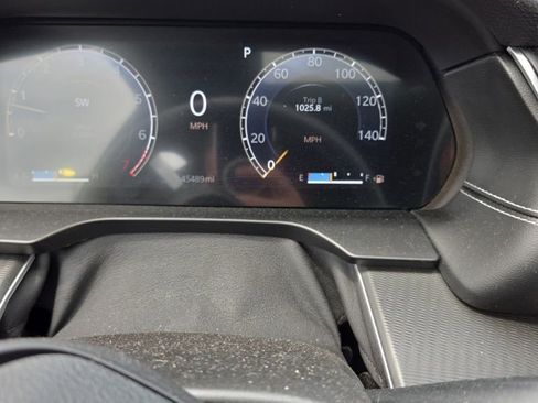 Used 2023 Jeep Grand Cherokee Altitude RWD image 12