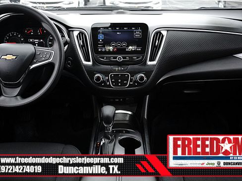 Used 2024 Chevrolet Malibu LT image 19