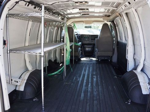 Used 2023 GMC Savana 2500 Work Van w/ Driver Convenience Package image 16