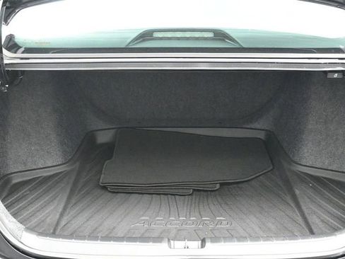 Used 2022 Honda Accord LX image 9